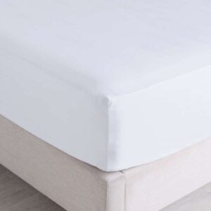 white fitted sheet