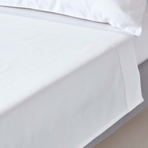 white flat sheet